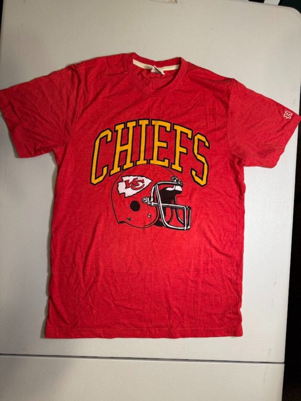 Homage Kansas City Chiefs T-Shirt Small Red Tri-Blend Throwback Helmet Tee